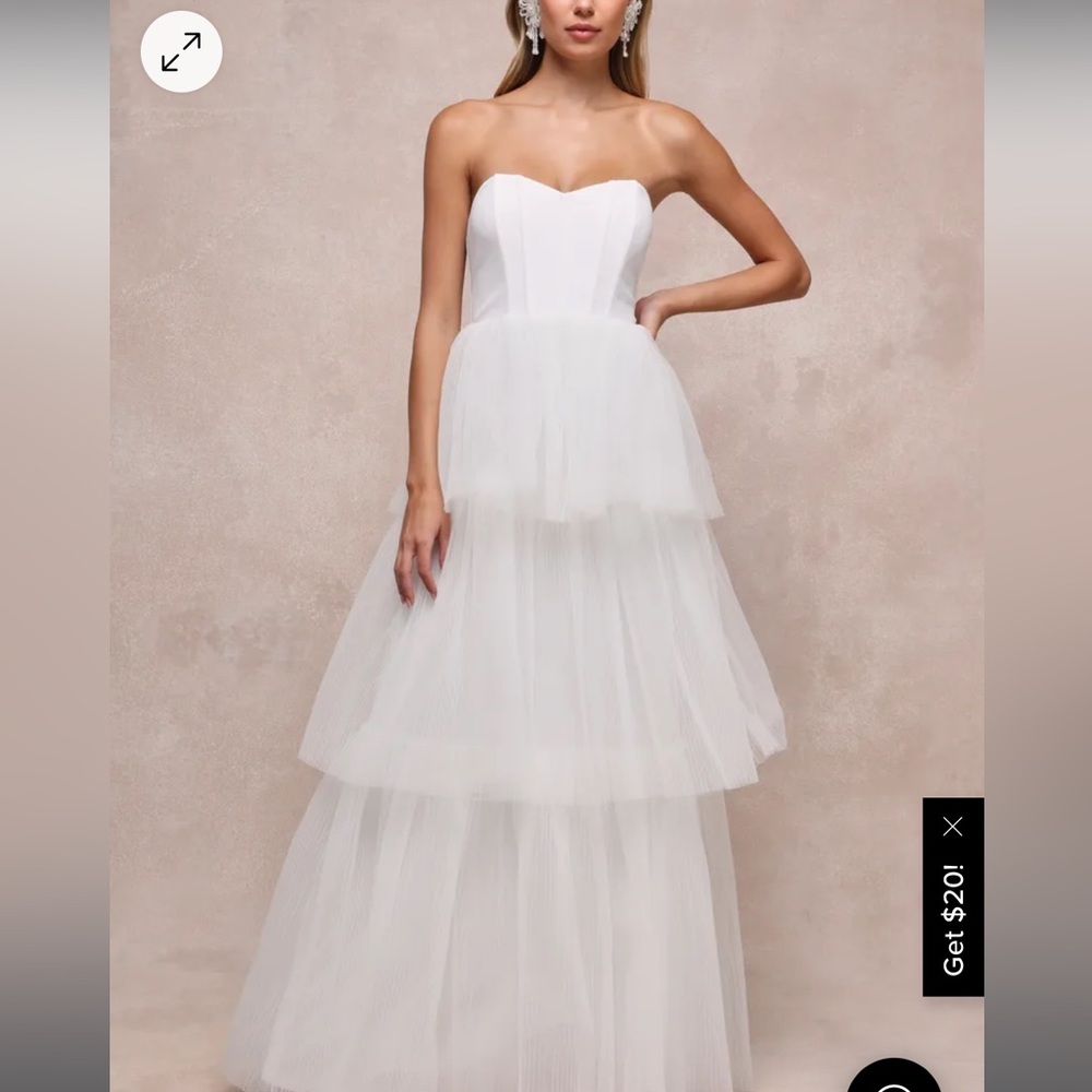 Lulus Exquisite Enchantment White Tulle Tiered Strapless Gown